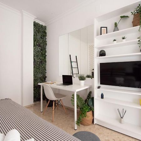 Nordik Rooms Urban - Trinidad "Copenhague" Malaga Exterior photo